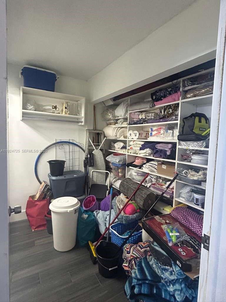 CARLISLE AT HAMPTONS WEST - Residential