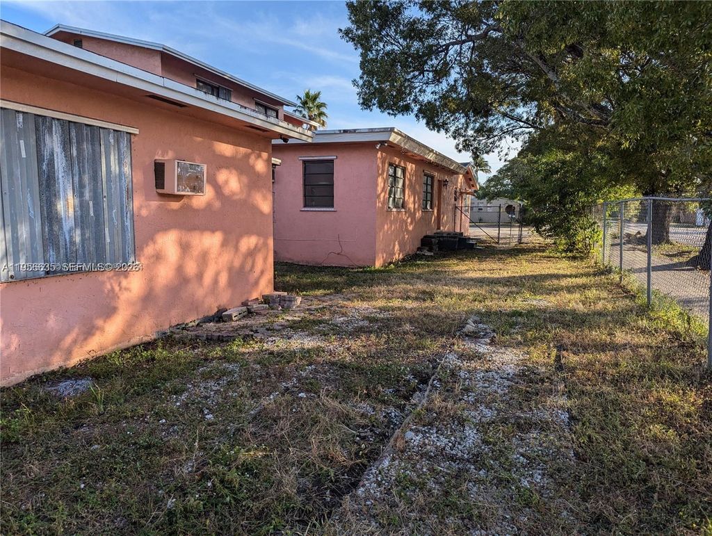 Photo of 1853 Taft St, Hollywood, FL 33020 (MLS # A11956635)