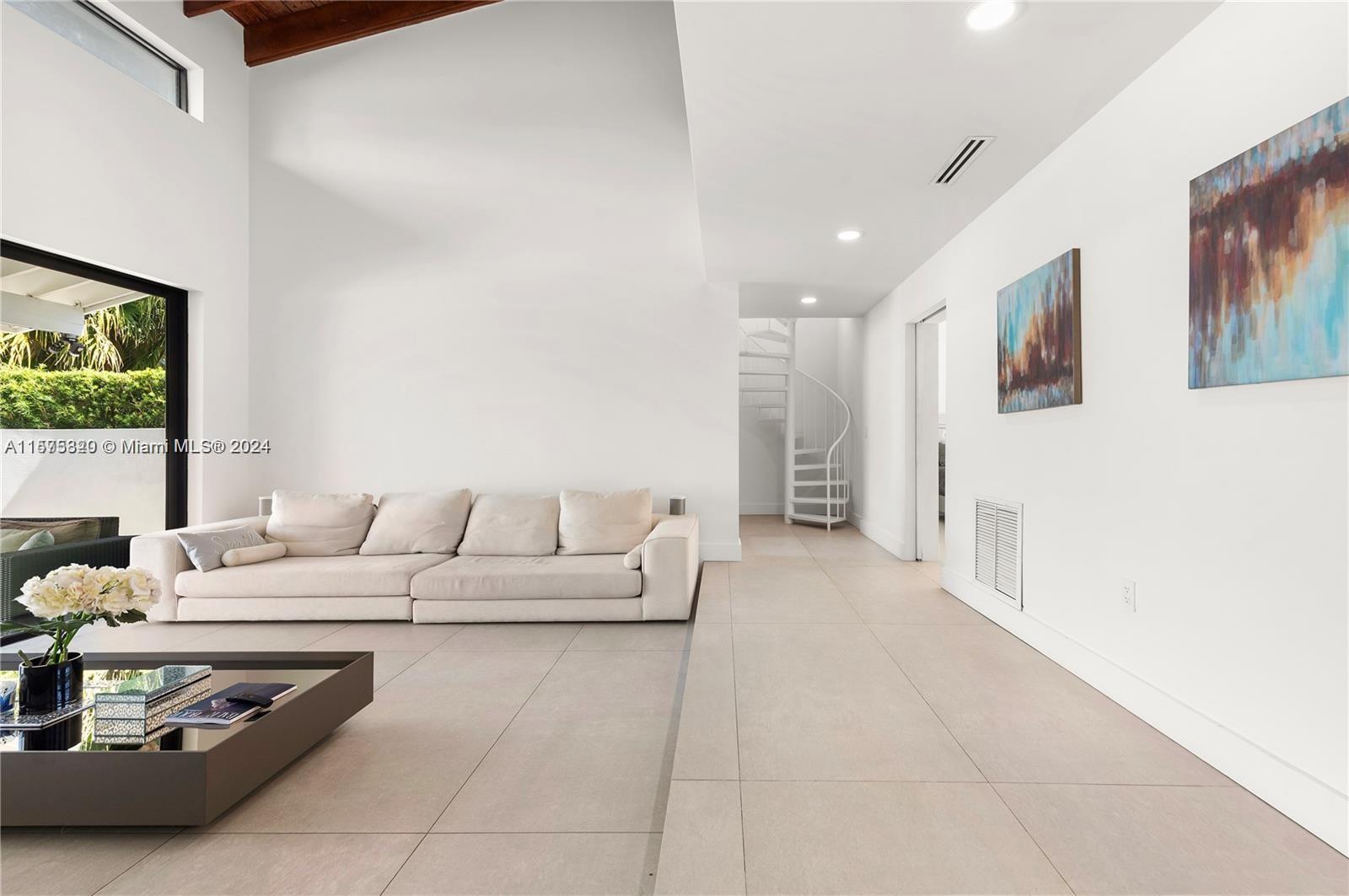 GOLDEN ISLES ESTATES FIRS - Residential