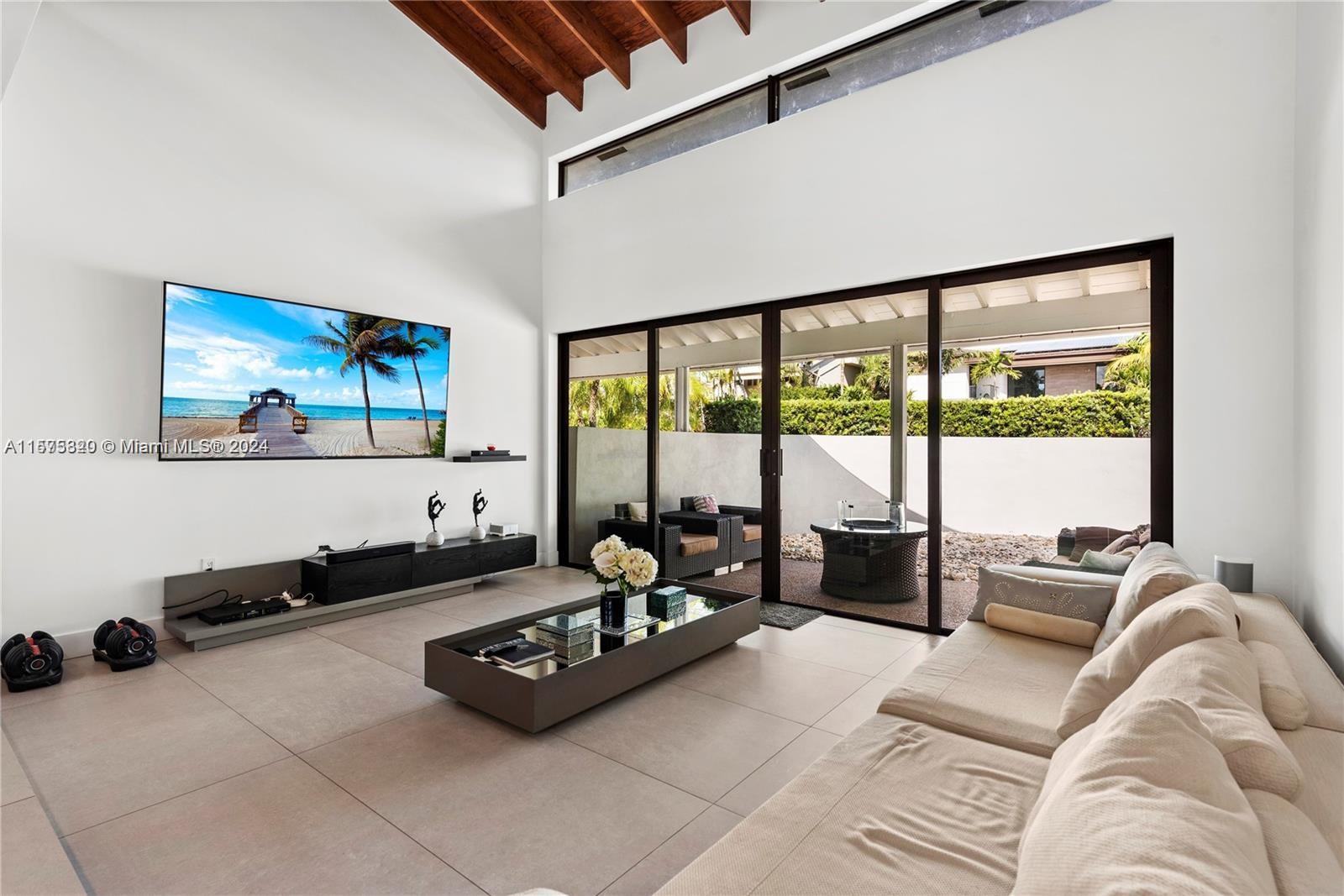 GOLDEN ISLES ESTATES FIRS - Residential