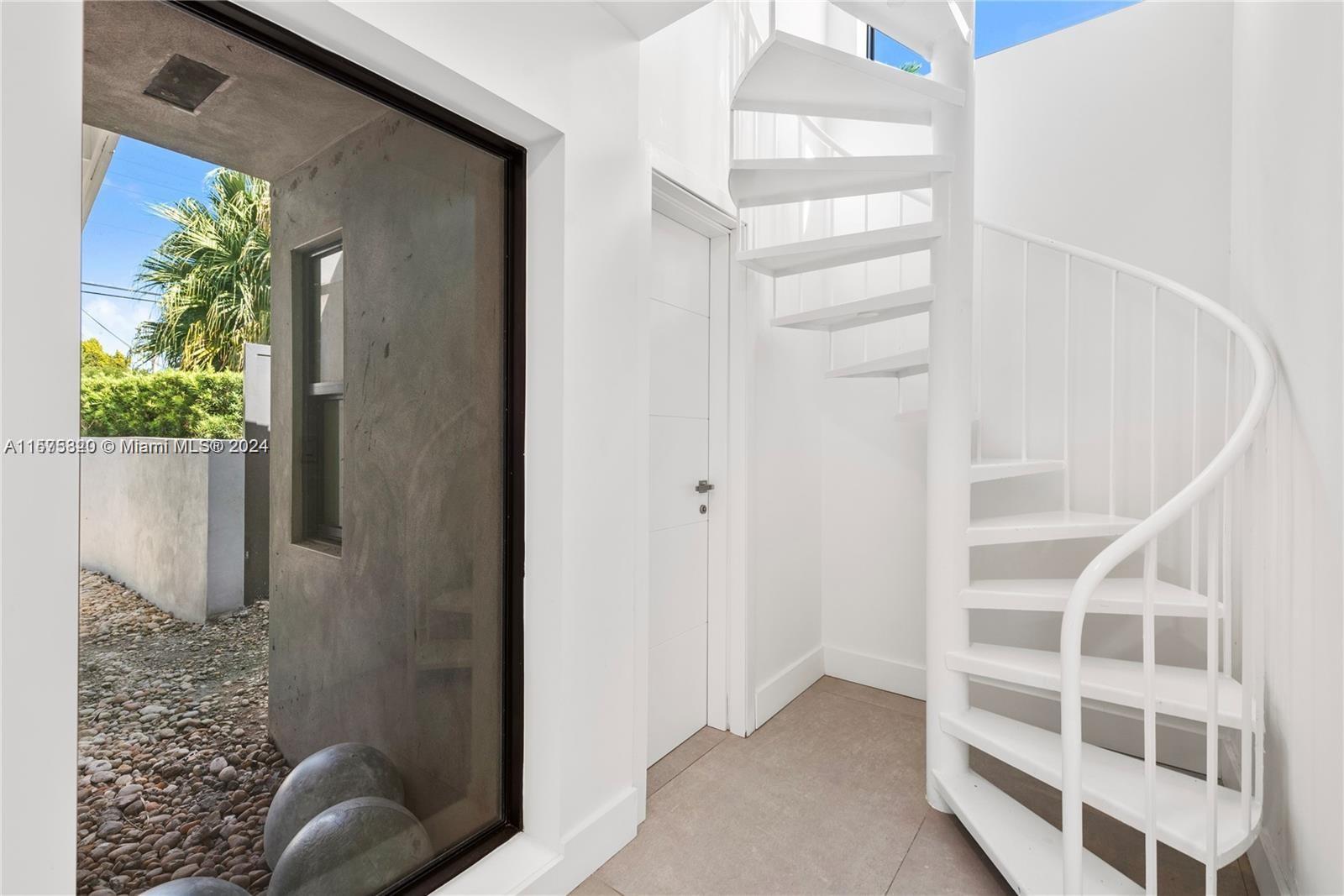 GOLDEN ISLES ESTATES FIRS - Residential