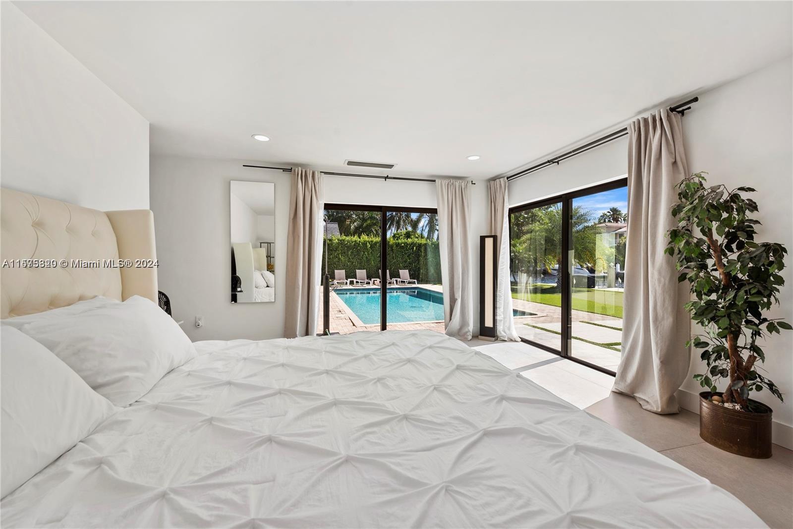 GOLDEN ISLES ESTATES FIRS - Residential