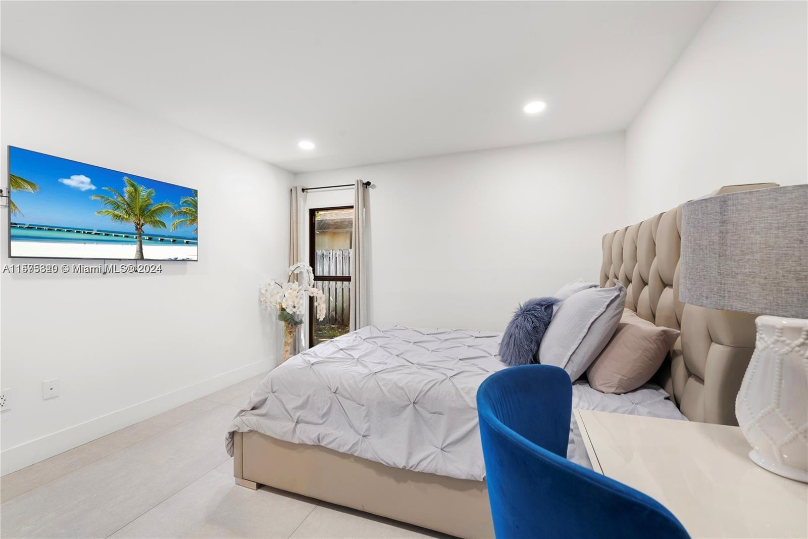 GOLDEN ISLES ESTATES FIRS - Residential