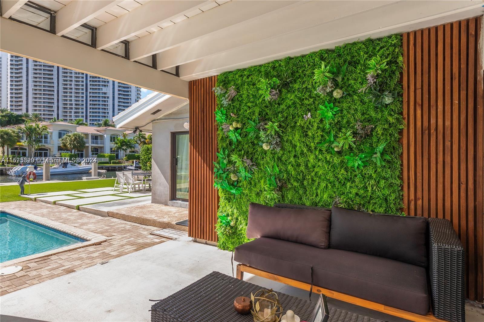 GOLDEN ISLES ESTATES FIRS - Residential