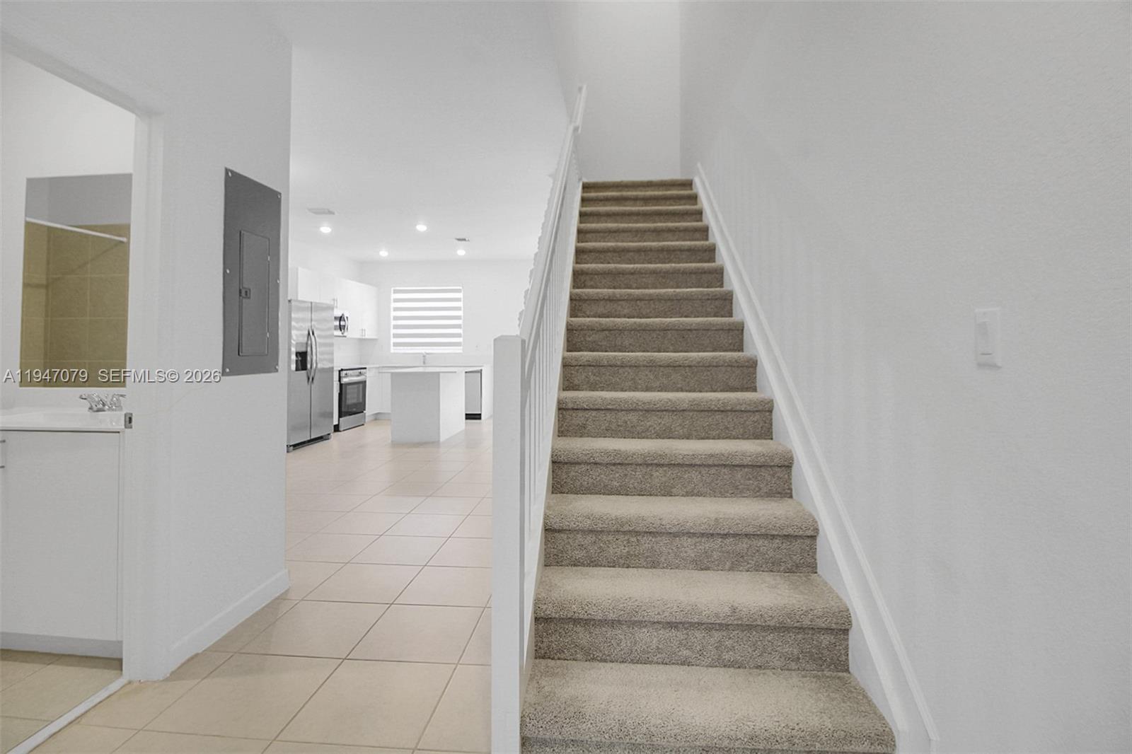 CEDAR POINTE - Residential