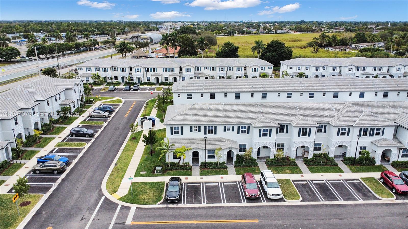 CEDAR POINTE - Residential