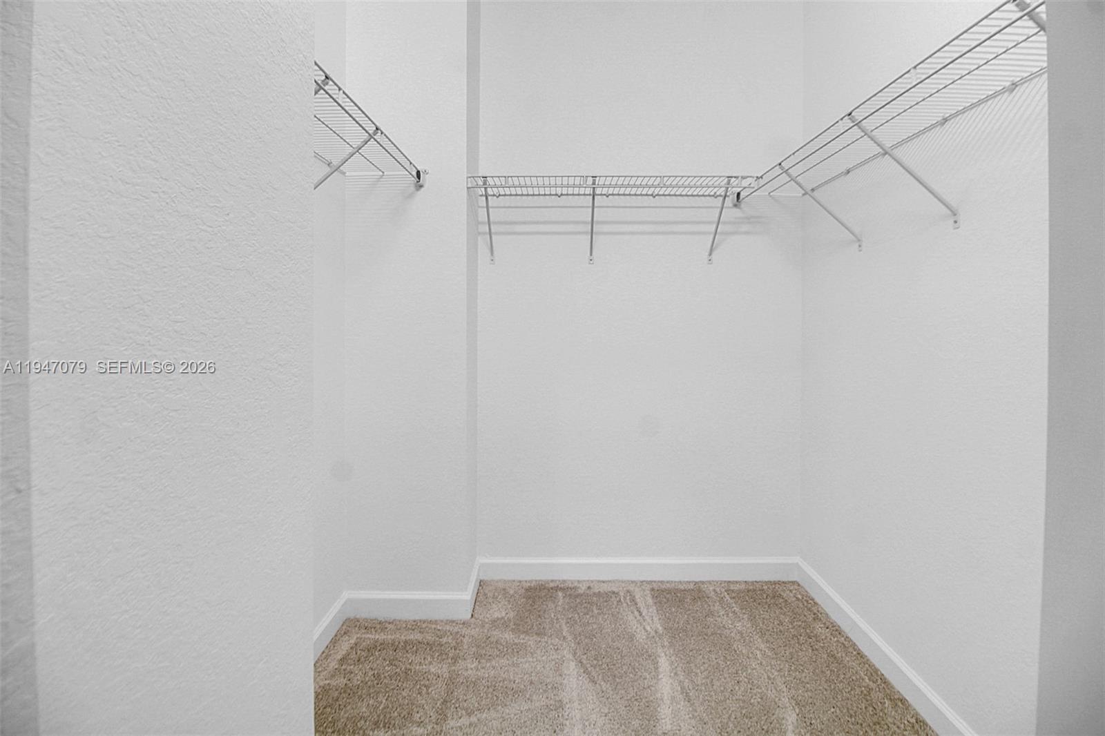 CEDAR POINTE - Residential