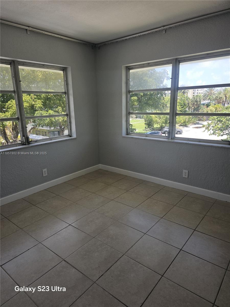 GATEWAY ARMS CONDO - Residential Lease
