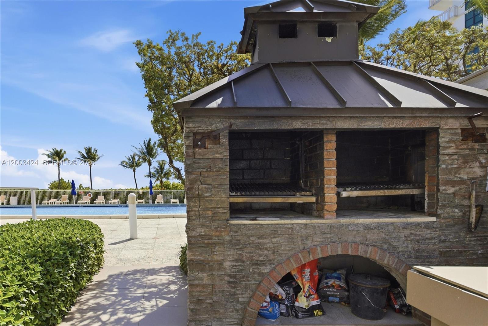 MAR-AZUL CONDO - Residential Lease