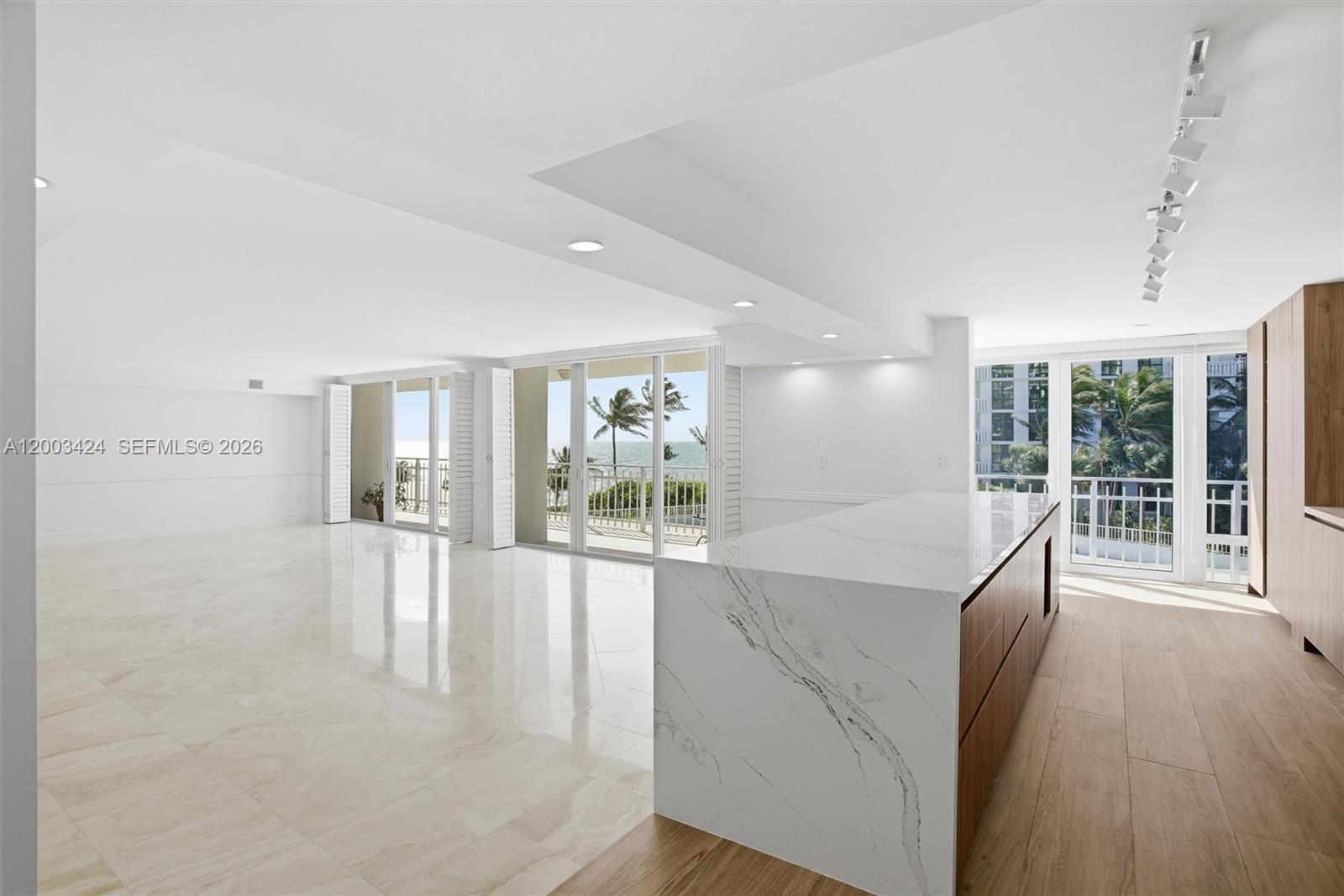 MAR-AZUL CONDO - Residential Lease