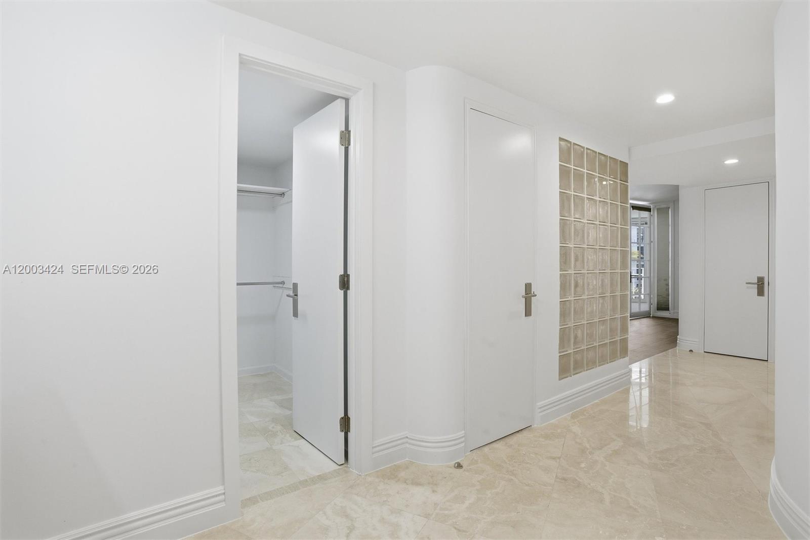 MAR-AZUL CONDO - Residential Lease