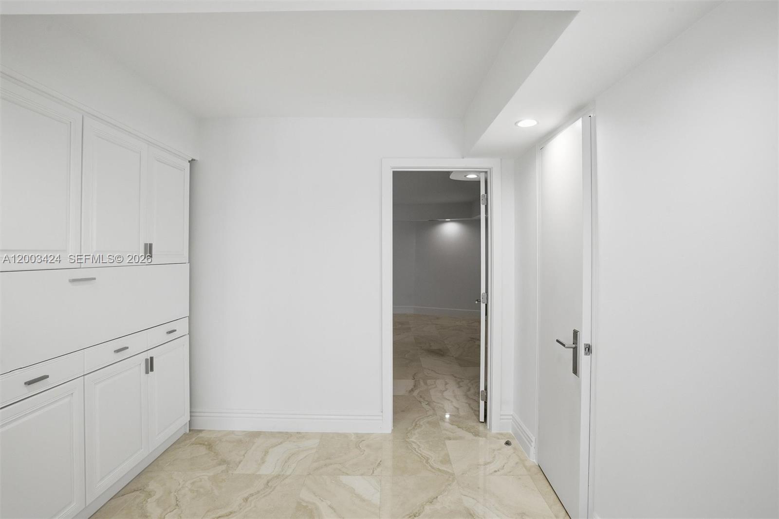 MAR-AZUL CONDO - Residential Lease