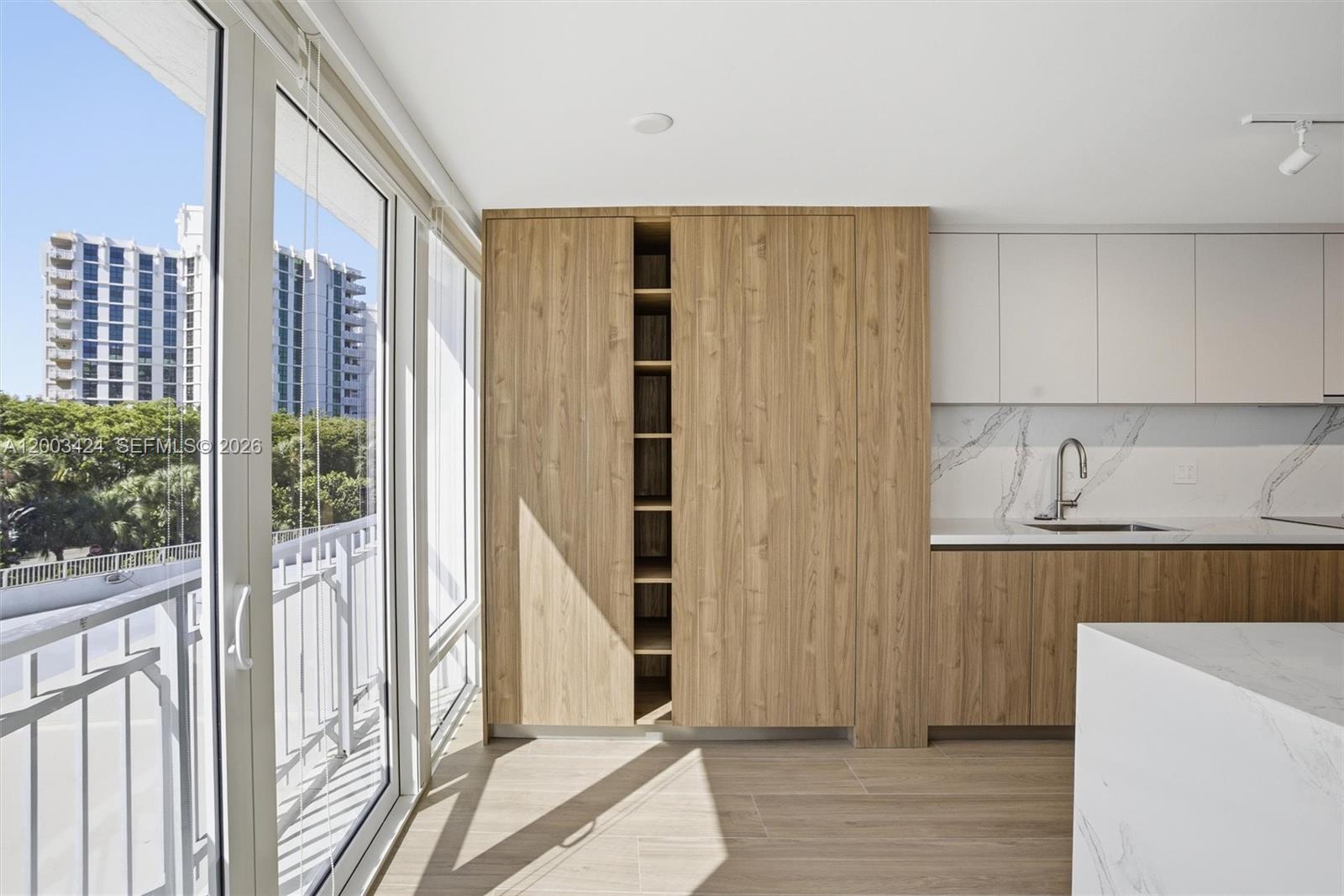 MAR-AZUL CONDO - Residential Lease