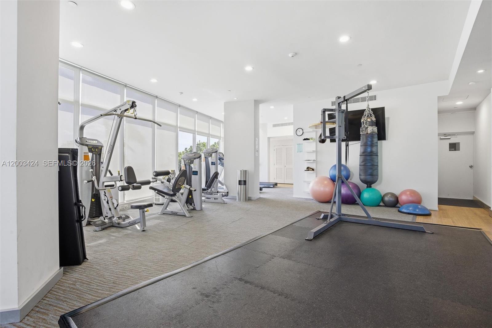 MAR-AZUL CONDO - Residential Lease