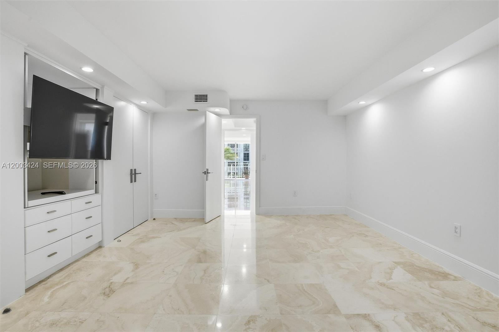 MAR-AZUL CONDO - Residential Lease