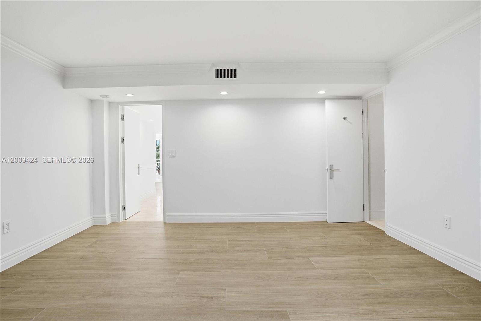 MAR-AZUL CONDO - Residential Lease