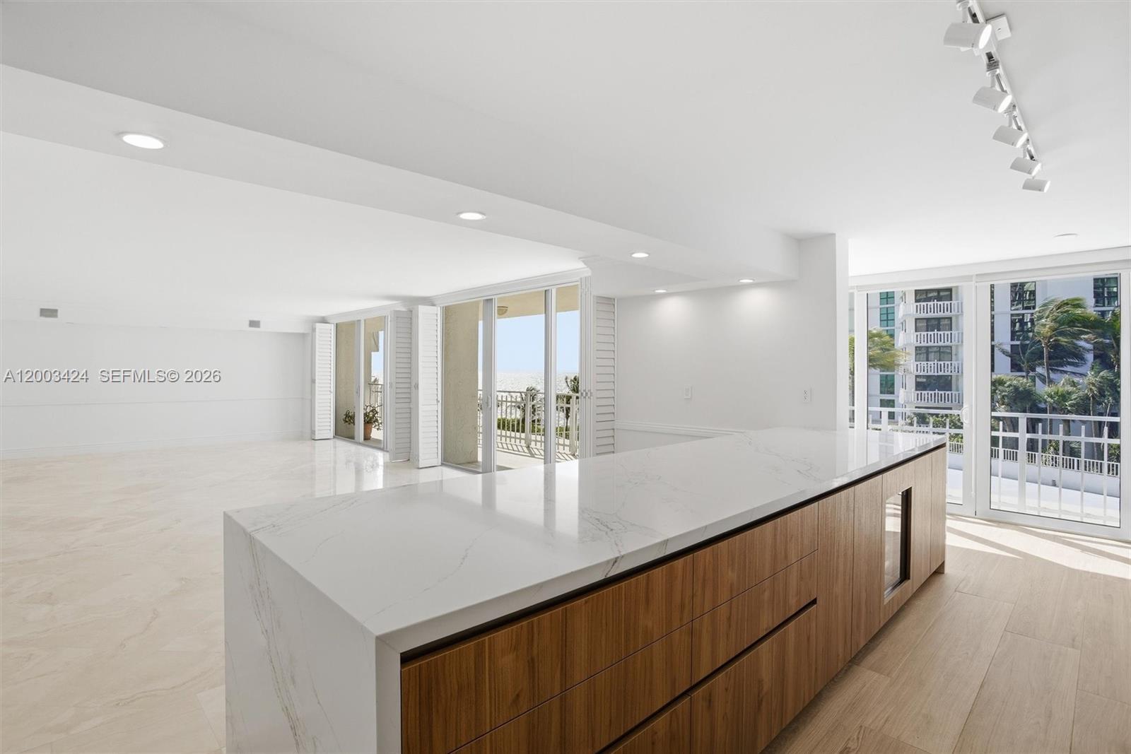 MAR-AZUL CONDO - Residential Lease