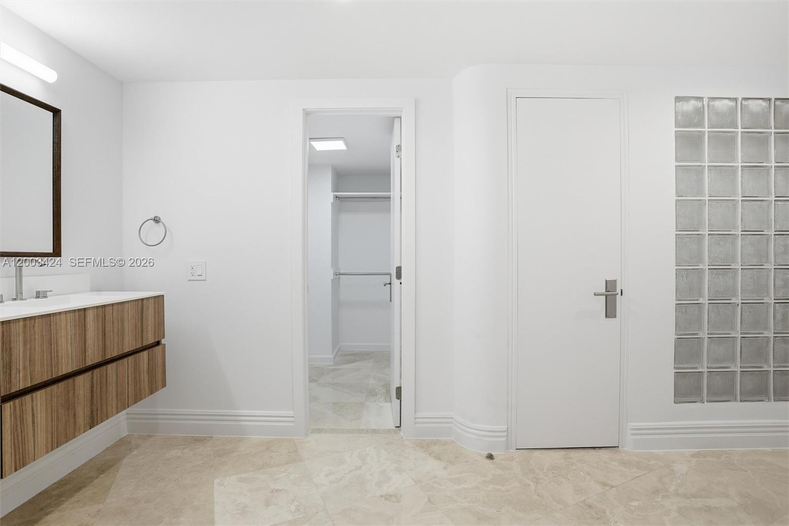 MAR-AZUL CONDO - Residential Lease