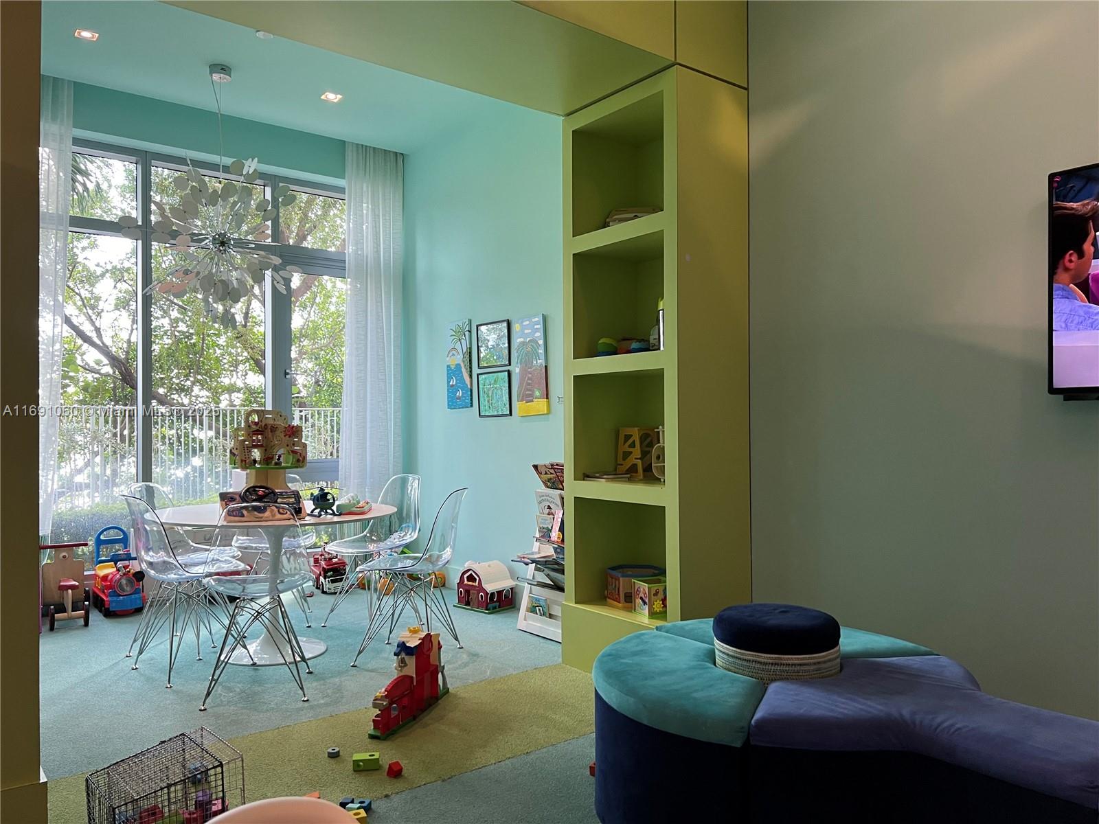 MARINA PALMS RESIDENCES S - Residential