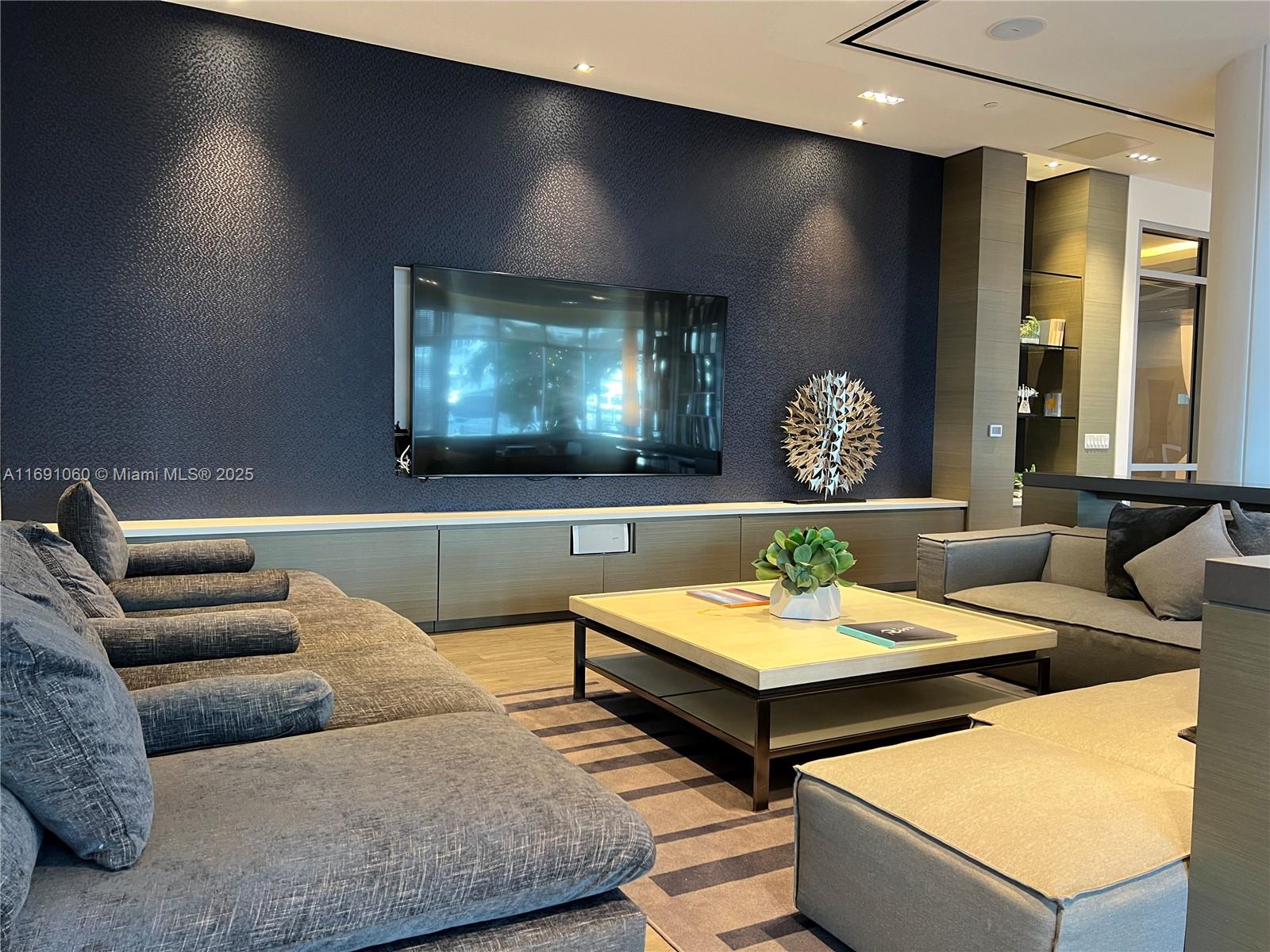 MARINA PALMS RESIDENCES S - Residential