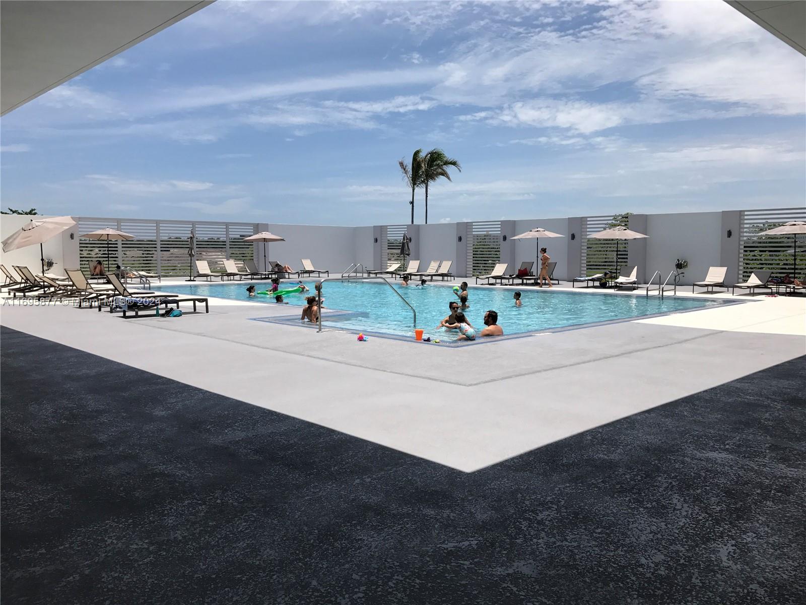 THE OAKS I CONDO - Residential Lease