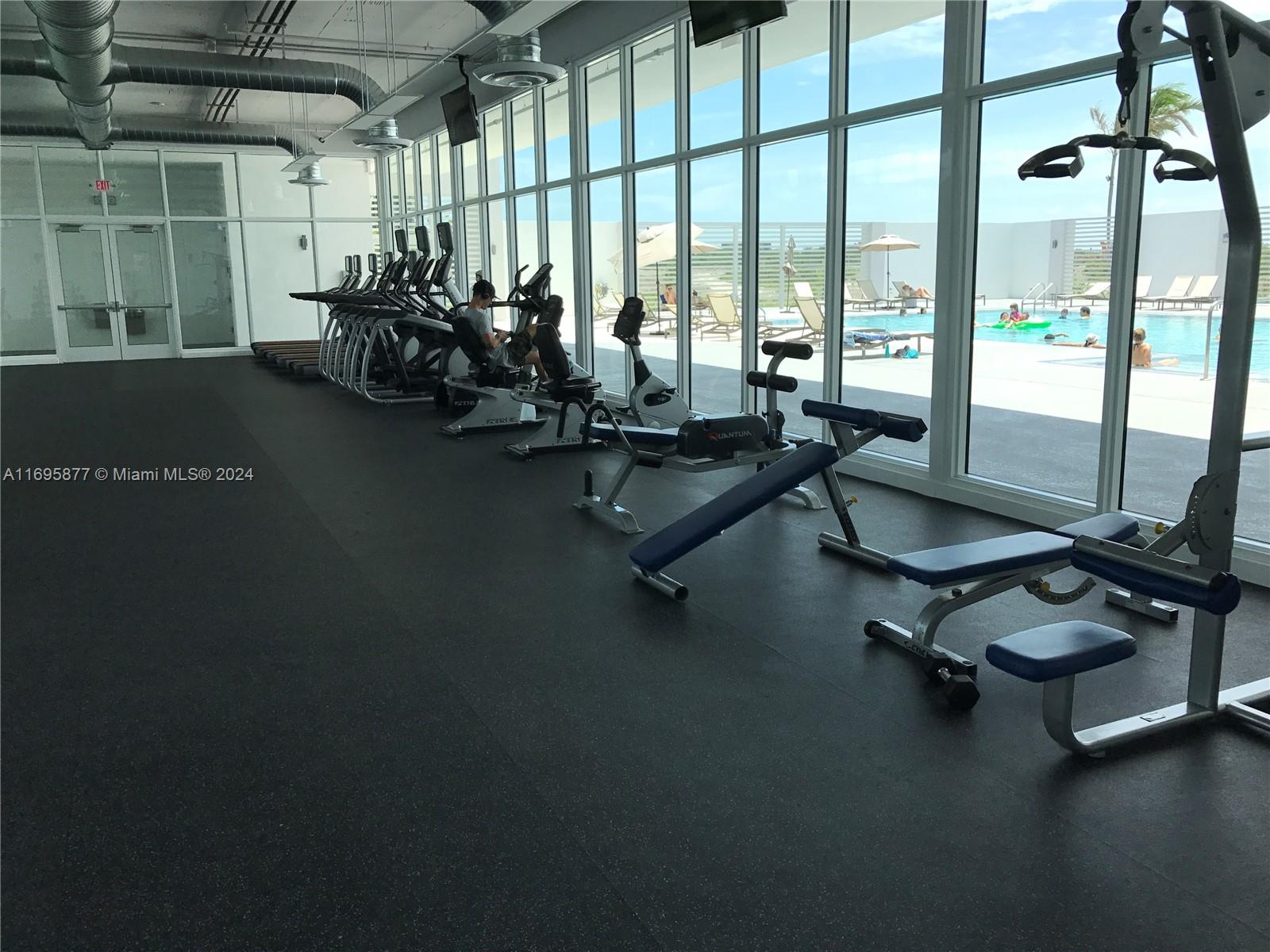 THE OAKS I CONDO - Residential Lease