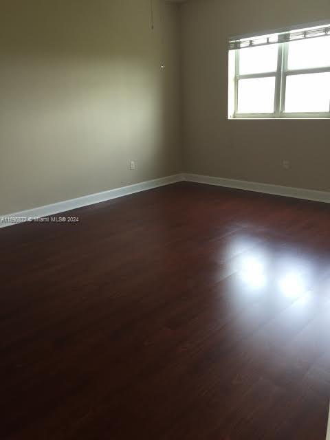 THE OAKS I CONDO - Residential Lease