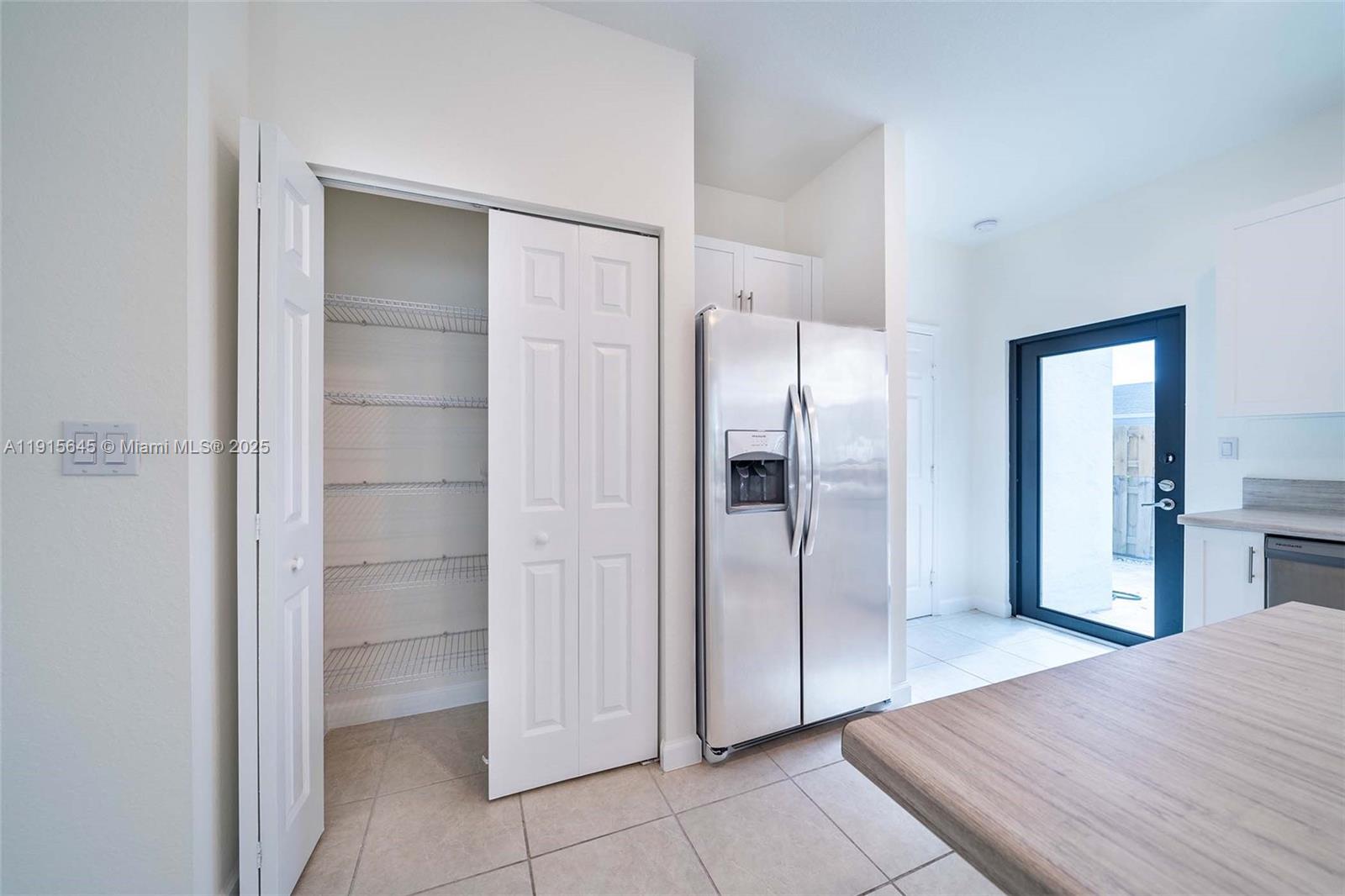 RIVERSIDE NO 2 - Residential