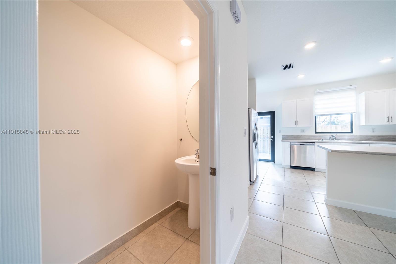 RIVERSIDE NO 2 - Residential