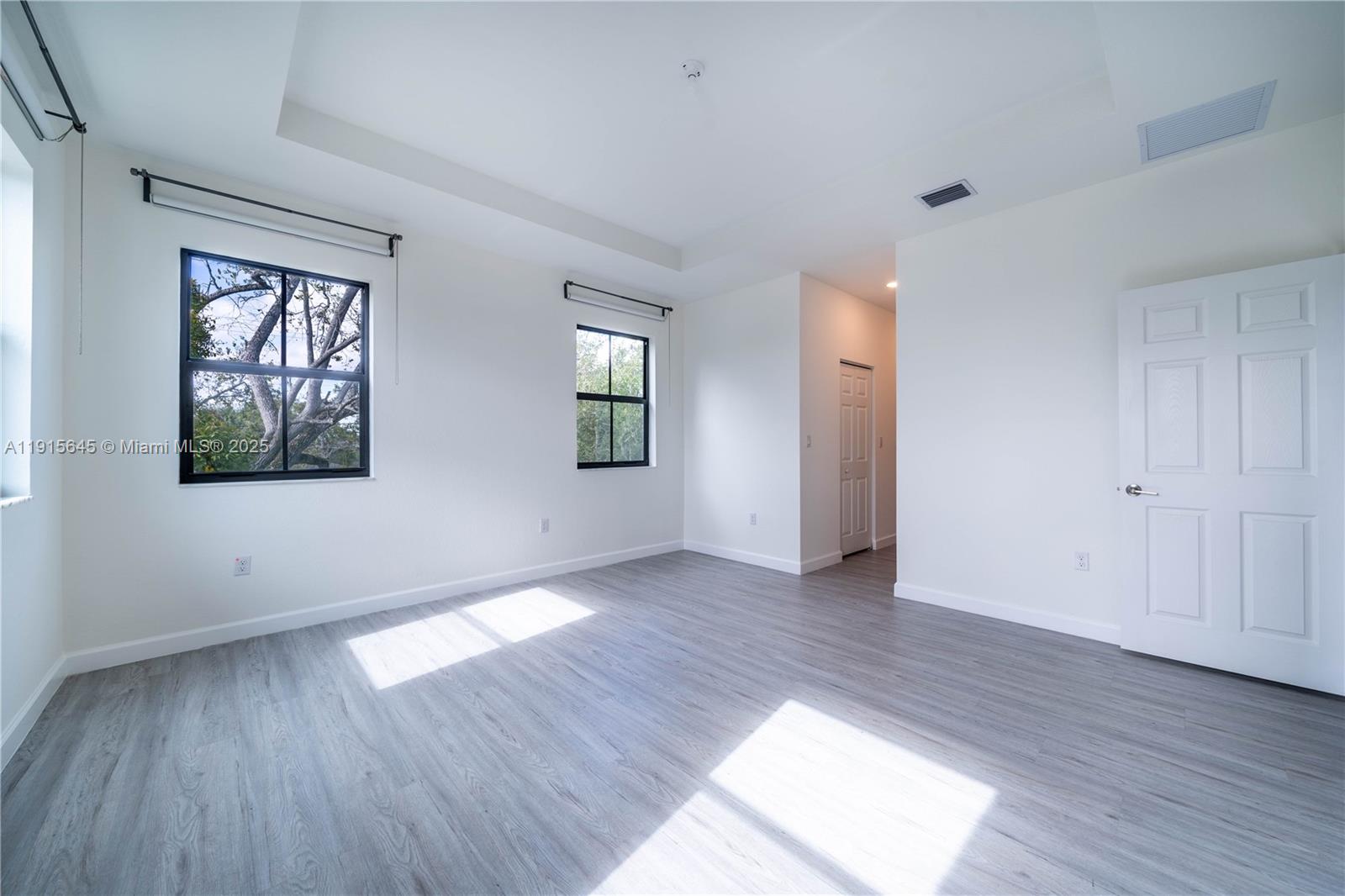 RIVERSIDE NO 2 - Residential