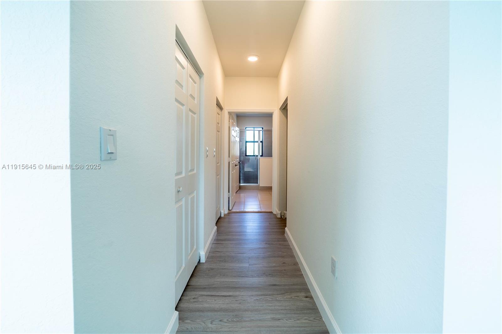 RIVERSIDE NO 2 - Residential