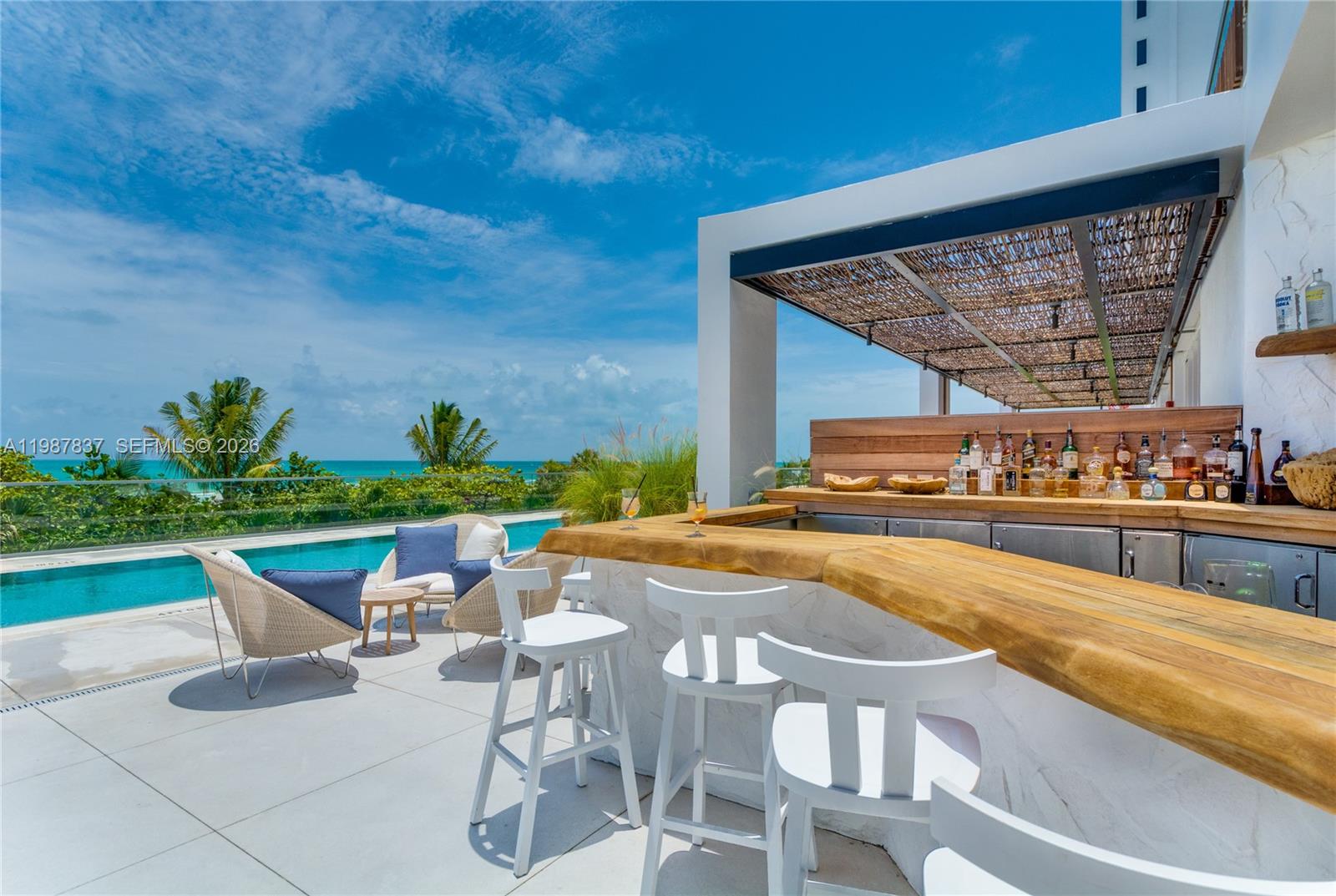 RONEY PALACE CONDO - Residential