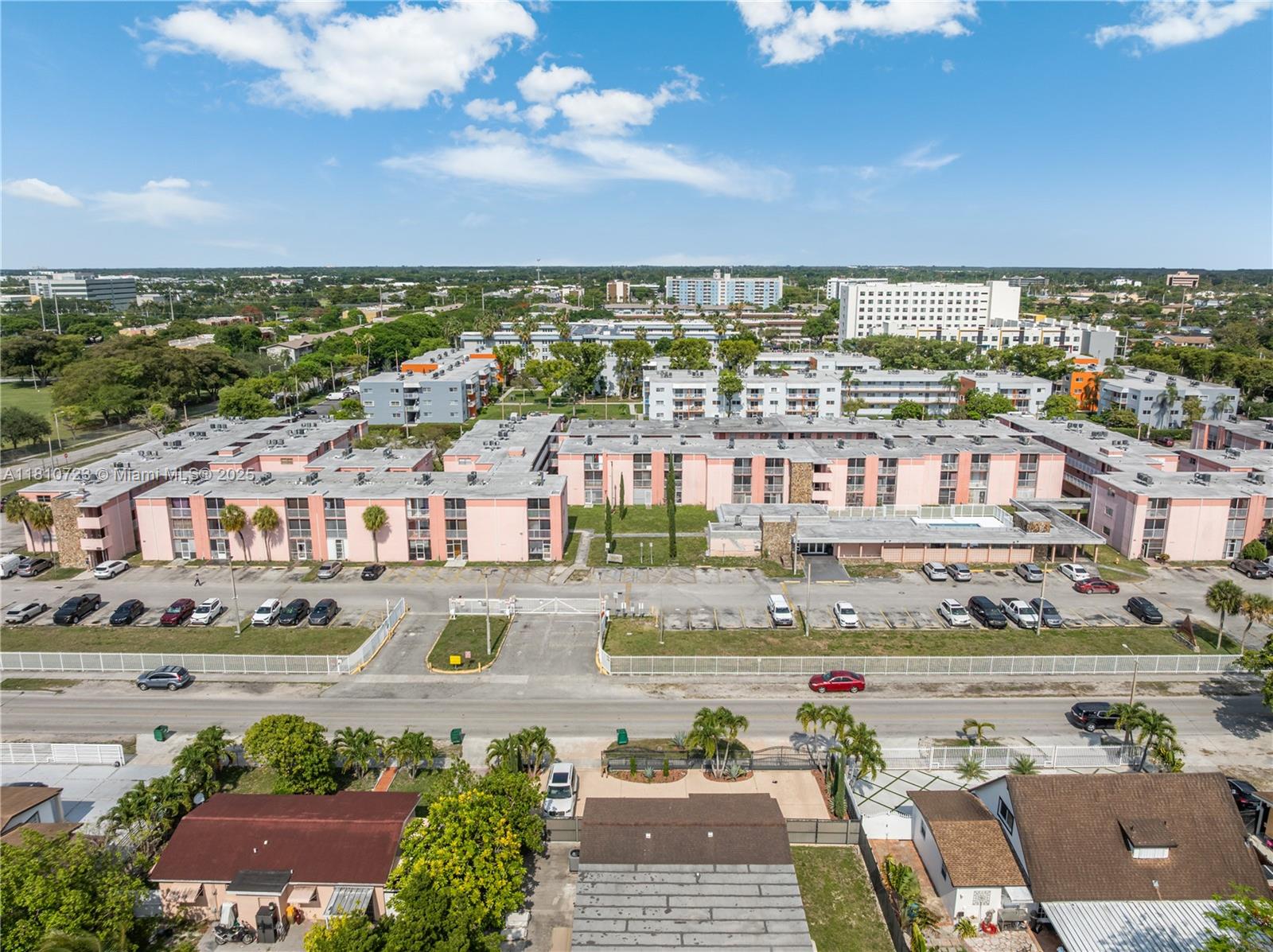 19729 Sw 114th Ave 150, Miami, Broward County, Florida - 2 Bedrooms  
2 Bathrooms - 