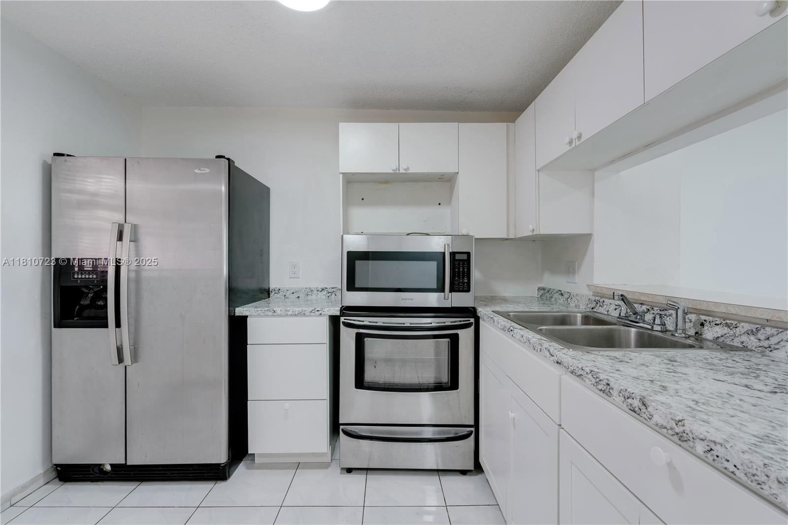 19729 Sw 114th Ave 150, Miami, Broward County, Florida - 2 Bedrooms  
2 Bathrooms - 