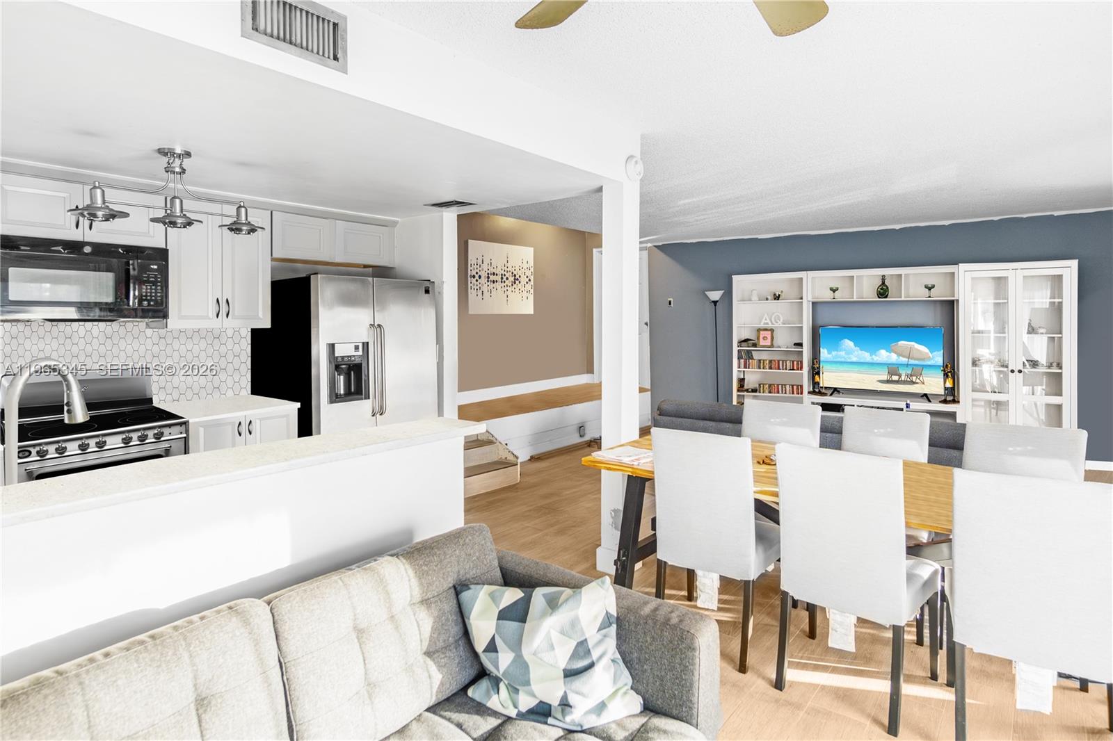 4705 SW 62nd Ave 204