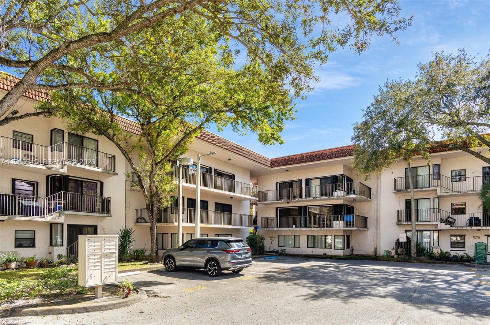 JASMINE LAKES I CONDO - Residential