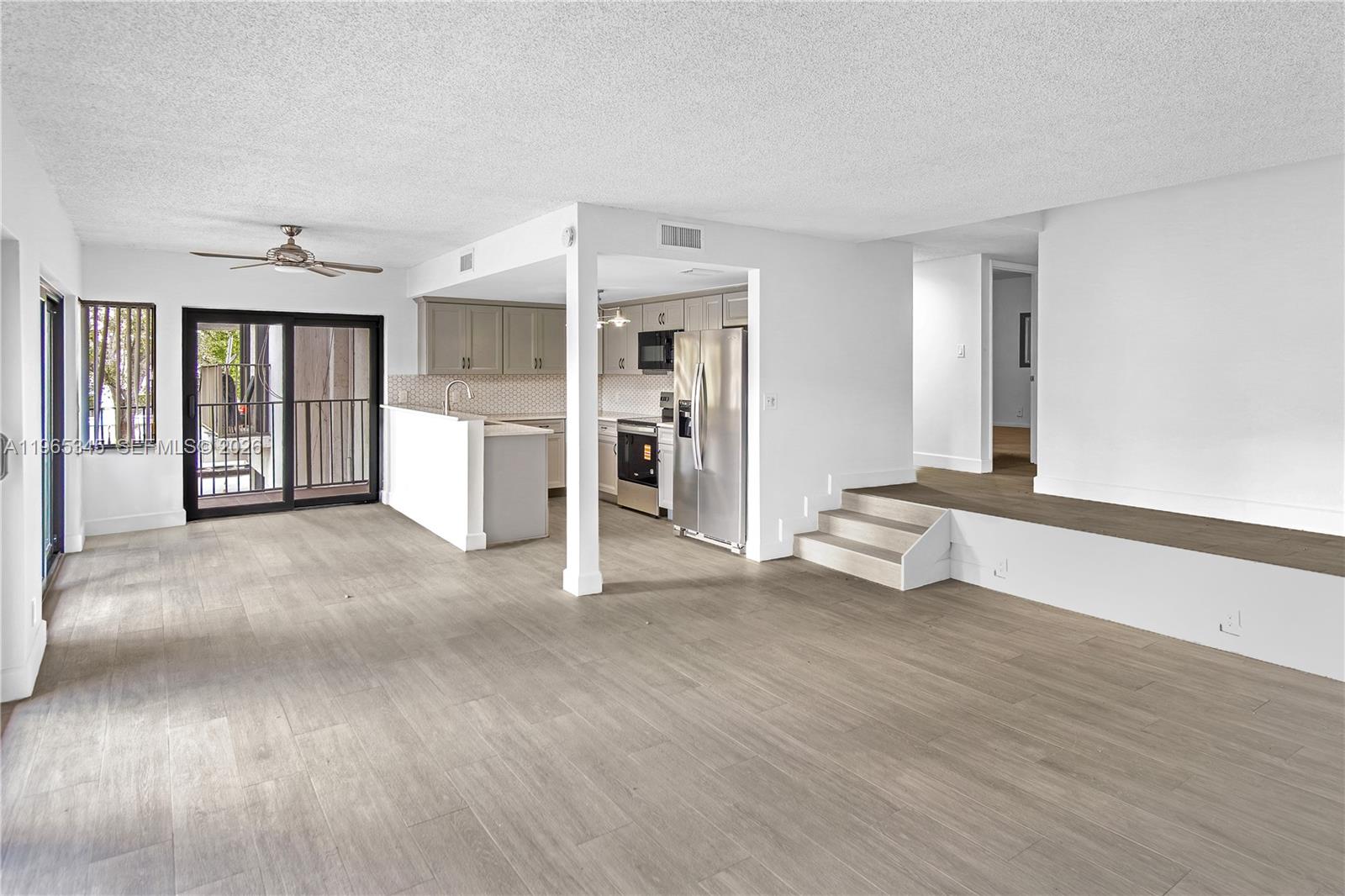 4705 SW 62nd Ave 204