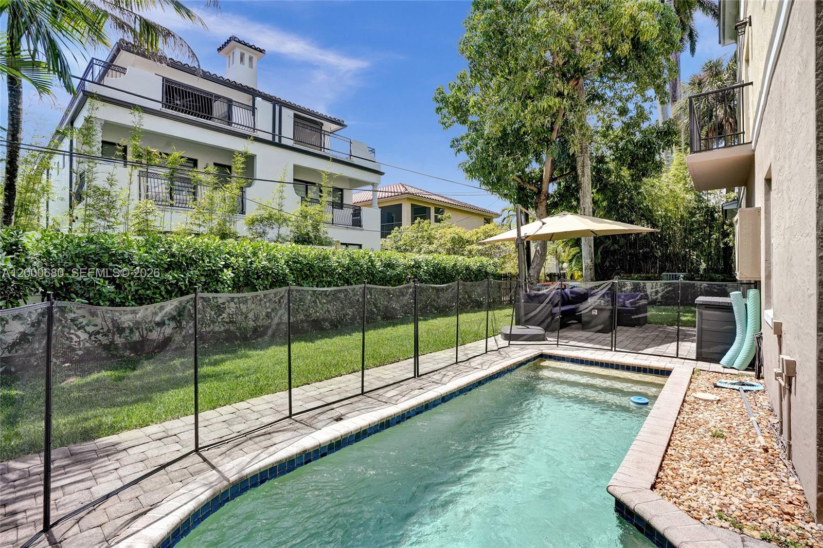 Tarpon River - Residential