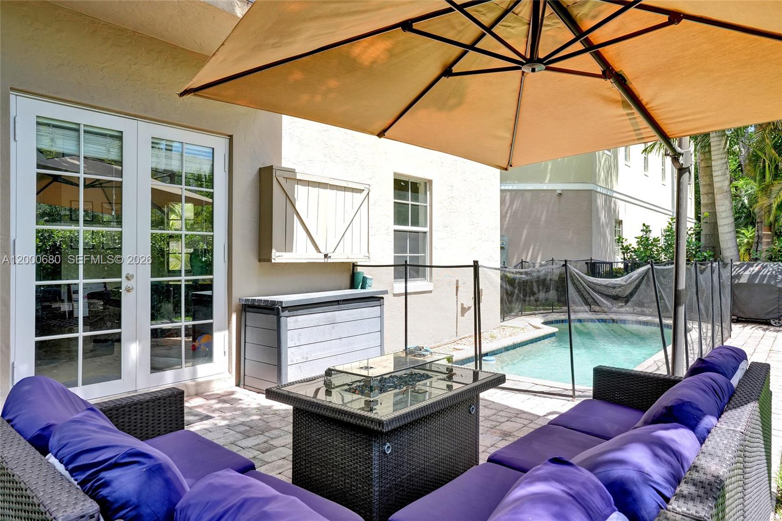 Tarpon River - Residential