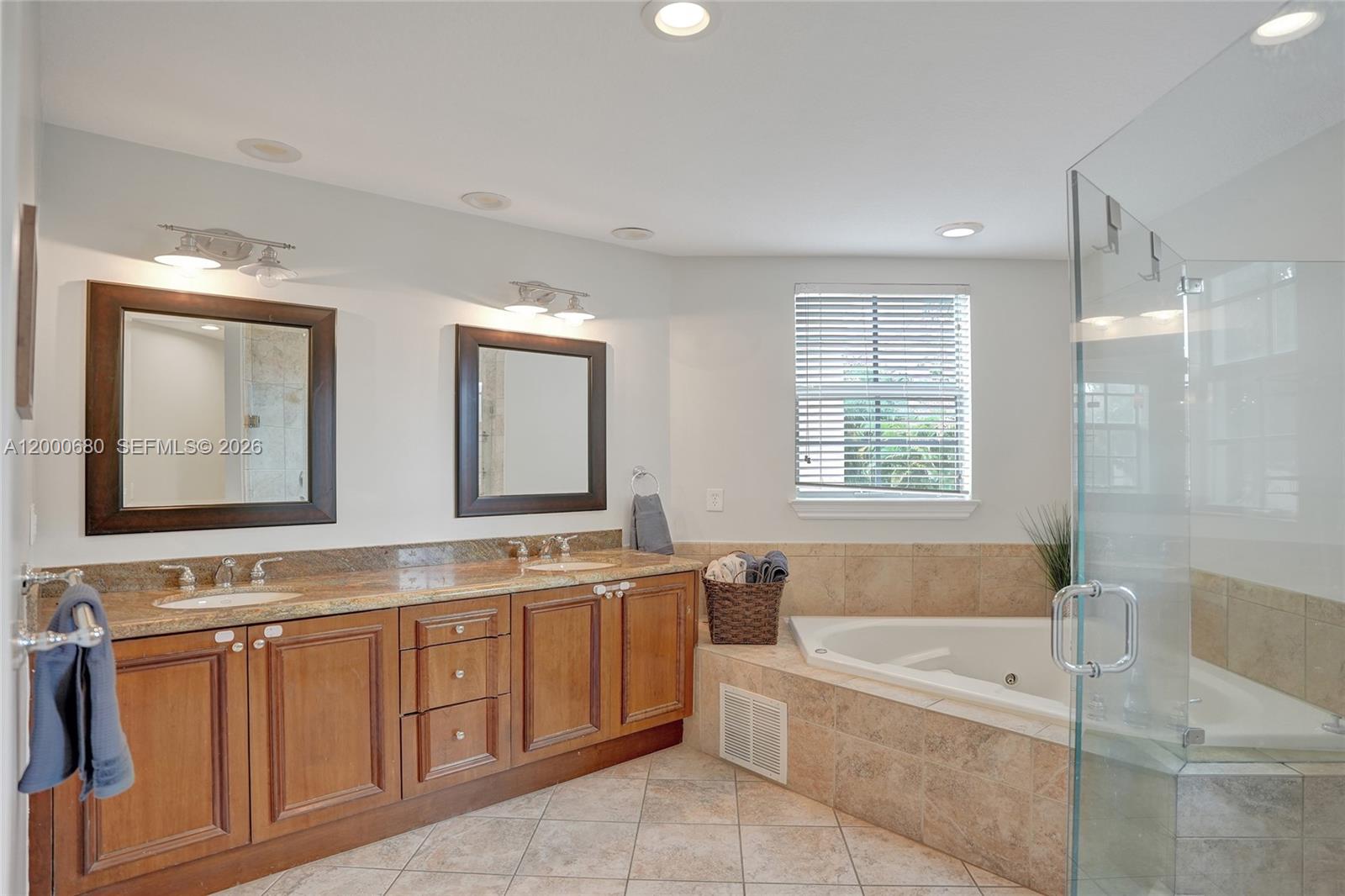 Tarpon River - Residential