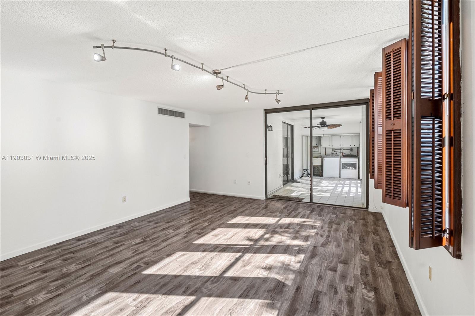 VILLA DORADA CONDO NO 1 - Residential Lease