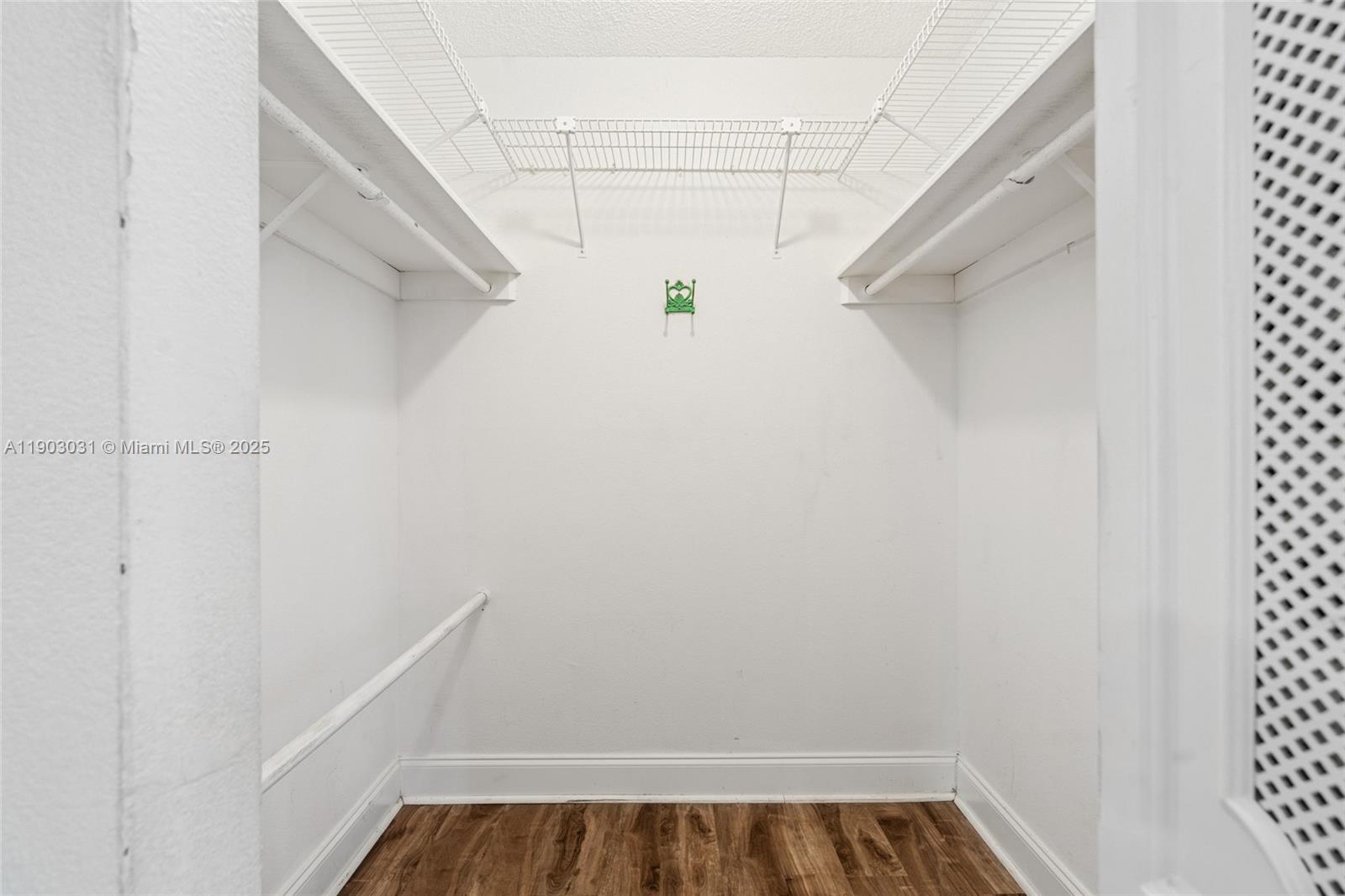 VILLA DORADA CONDO NO 1 - Residential Lease