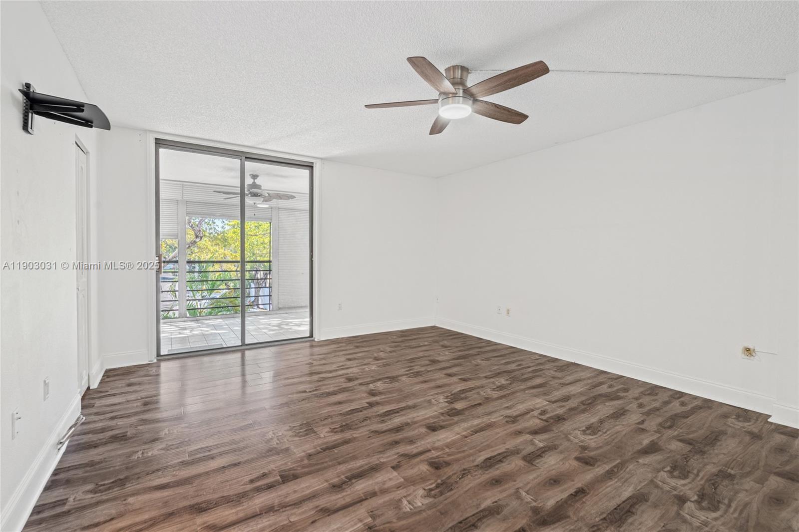 VILLA DORADA CONDO NO 1 - Residential Lease