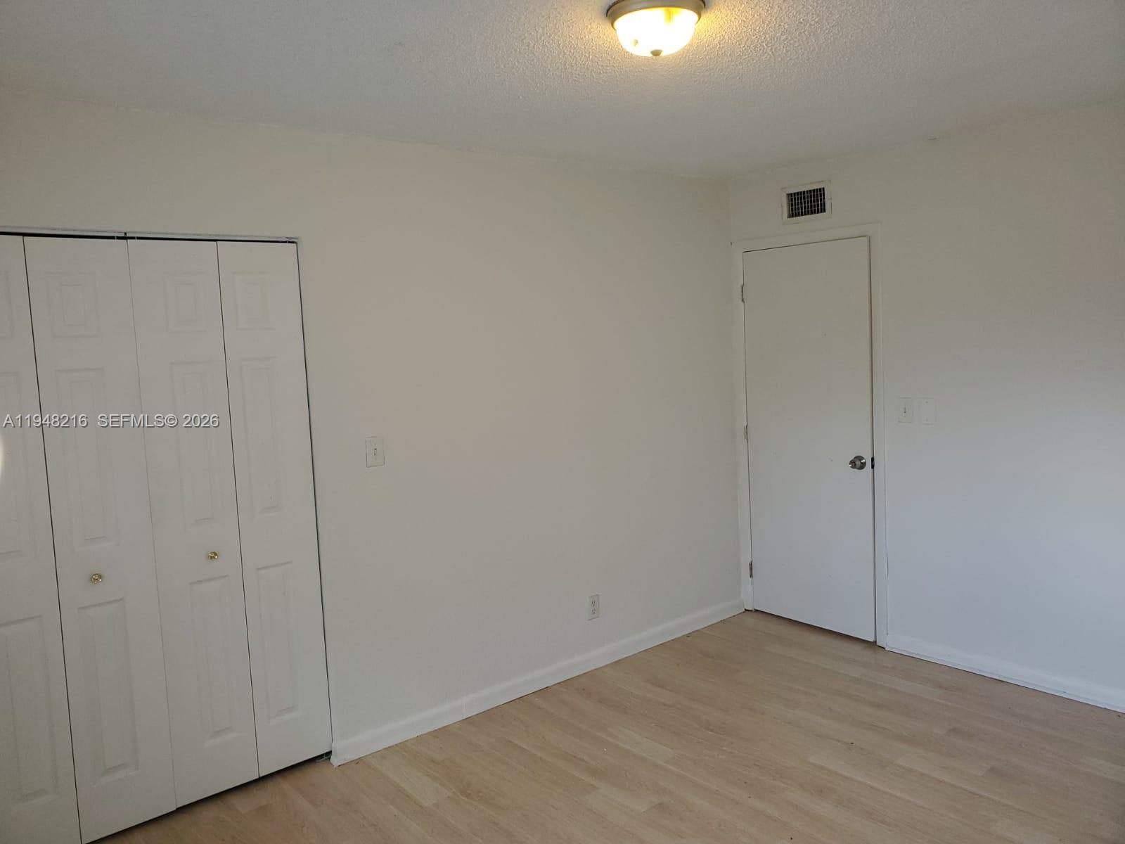 TOWNHOUSES OF PLANTATION - Residential