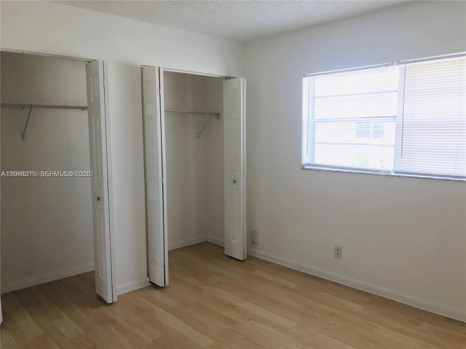 TOWNHOUSES OF PLANTATION - Residential