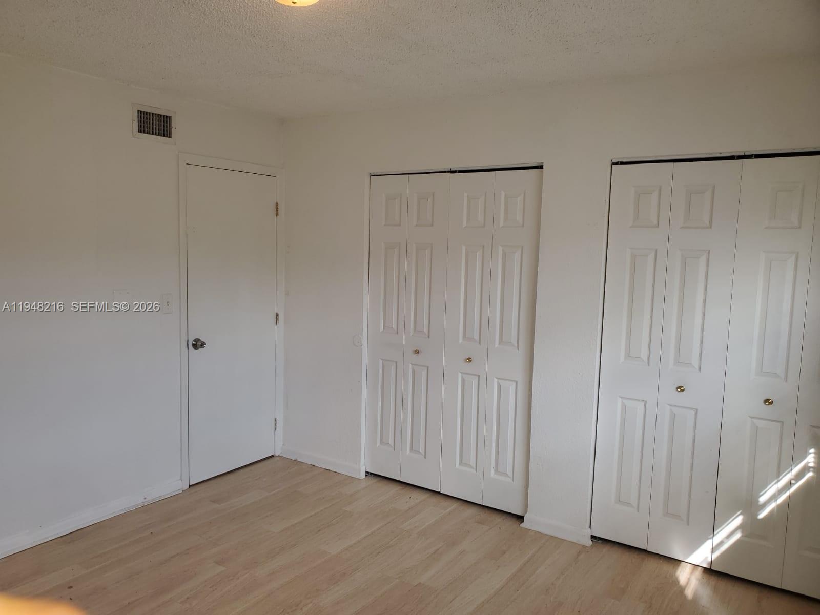 TOWNHOUSES OF PLANTATION - Residential