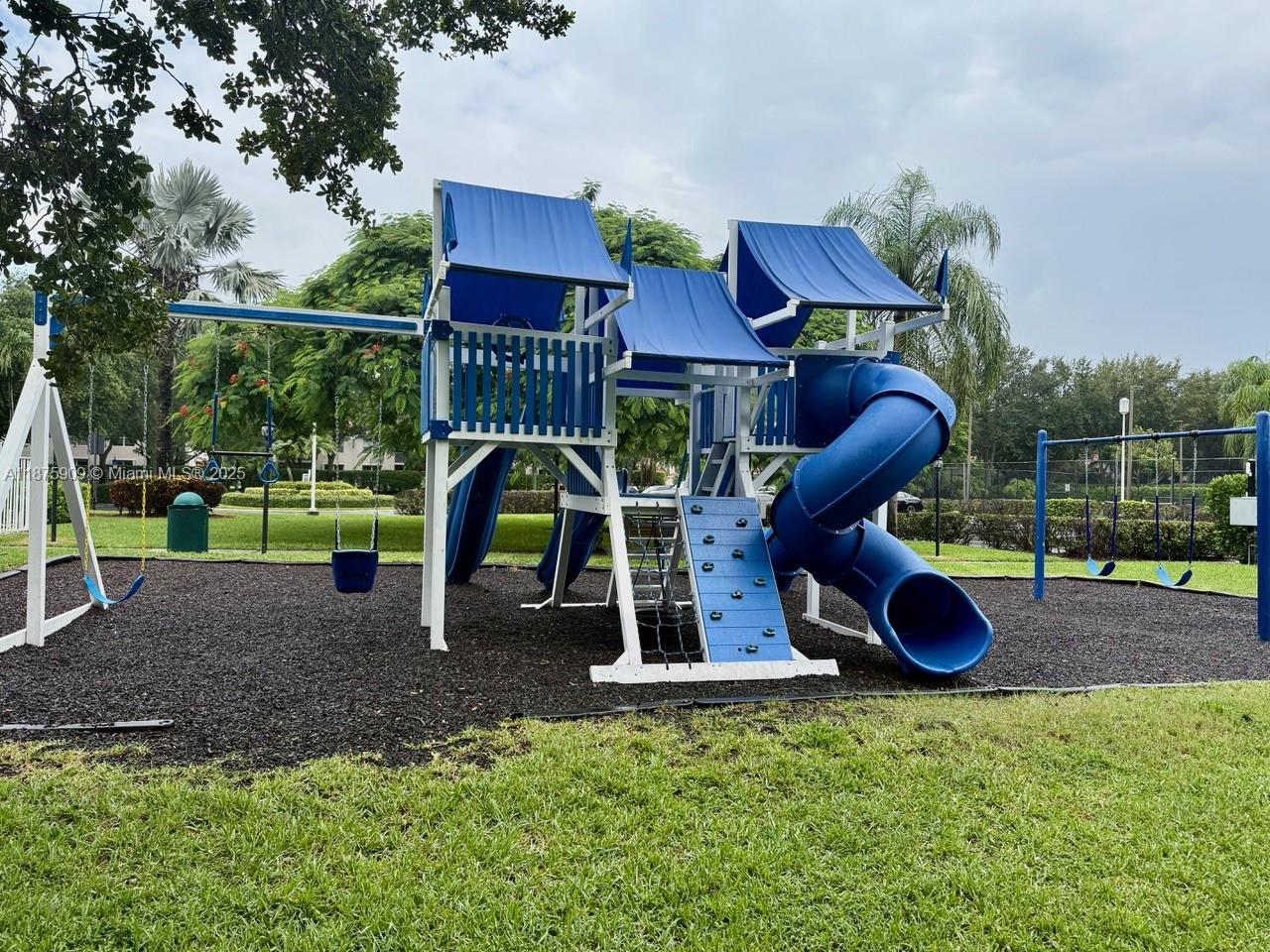 VILLA SAN REMO CONDO - Residential Lease