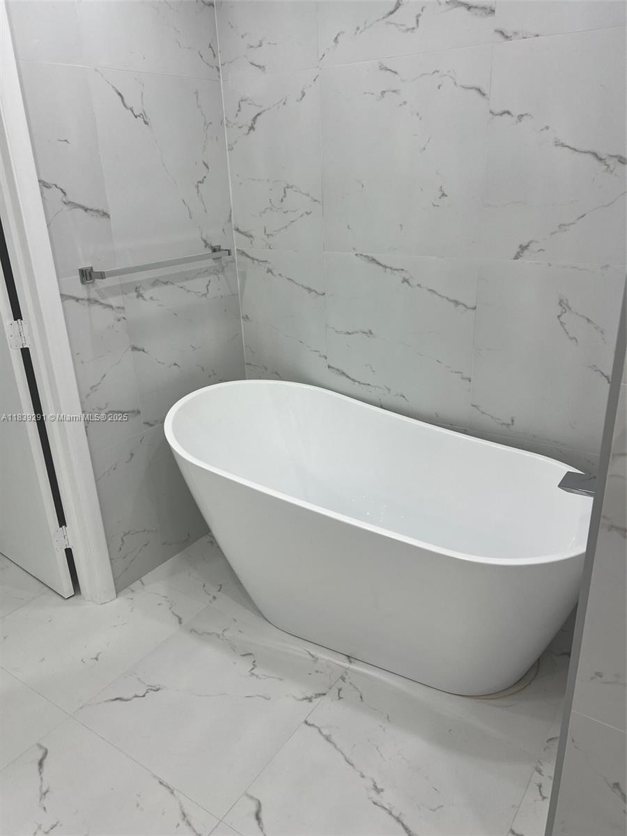 BALMORAL CONDO - Residential