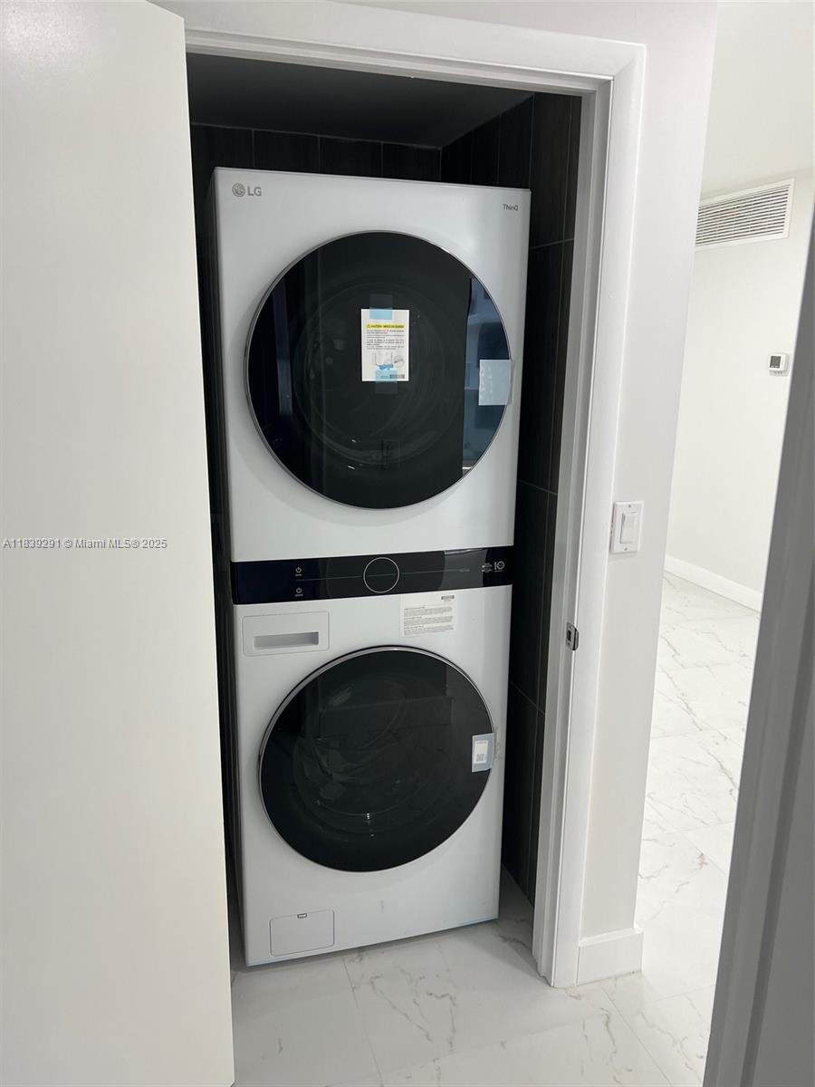 BALMORAL CONDO - Residential