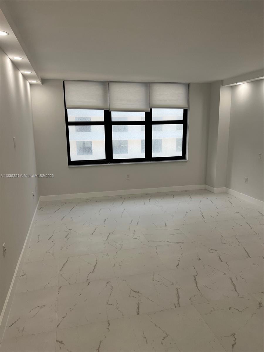 BALMORAL CONDO - Residential